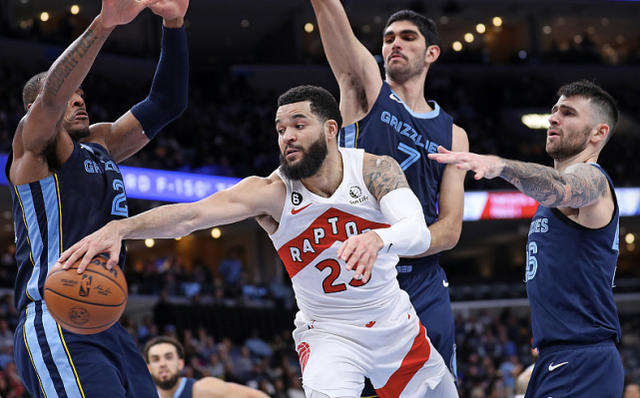 德甲今夜走向成谜,多伦多猛龙调整名单,媒体盛赞,控场能力受关注-竞博电竞