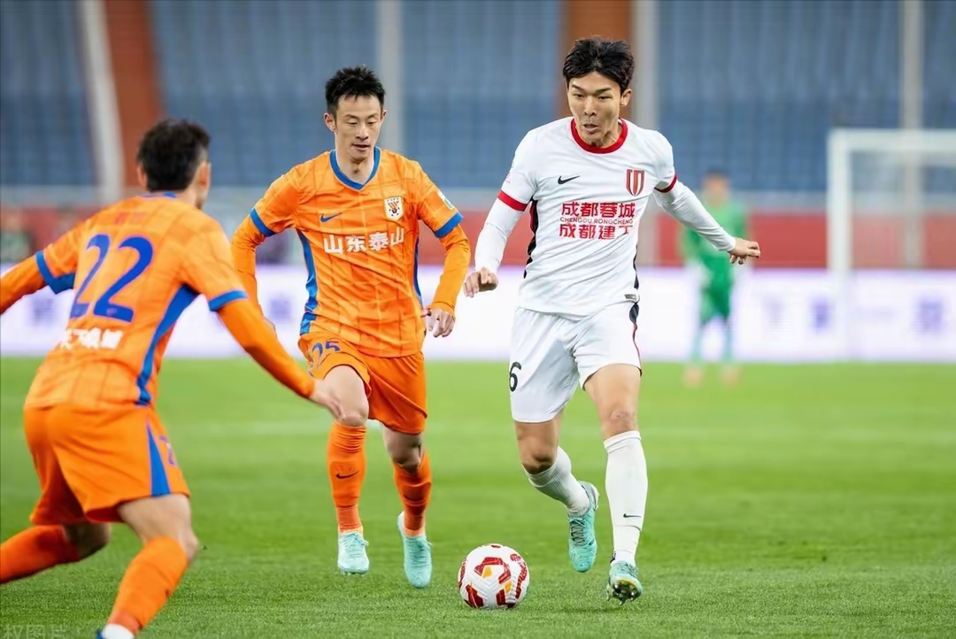 竞博入口 -集结日成都蓉城备战荷甲，绝杀压哨细节曝光，质疑声仍在，纪律约束更严格的简单介绍