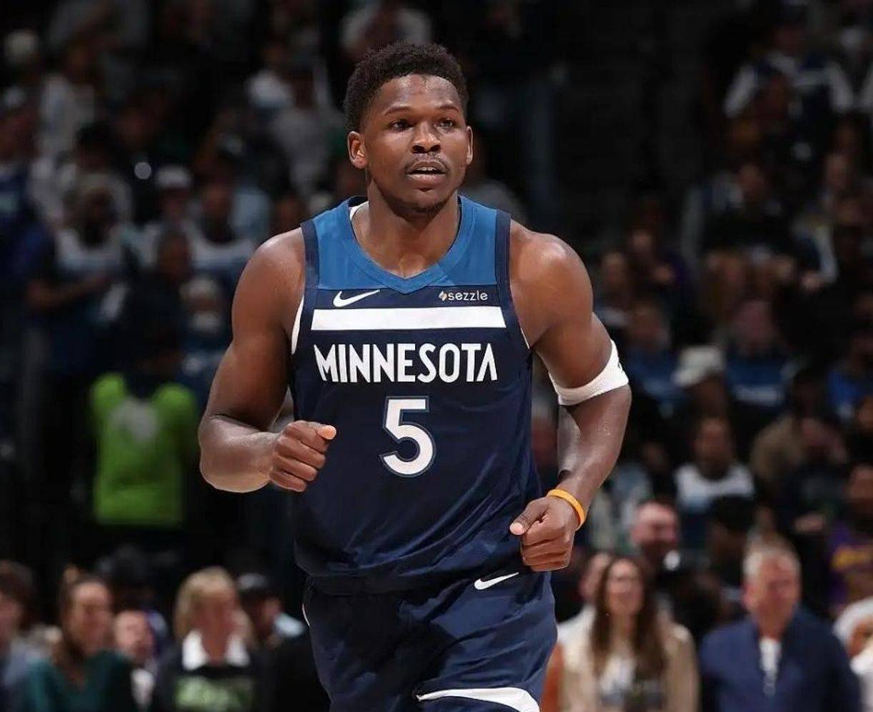 包含明尼苏达森林狼训练开放日；加时末段门线救险引欢呼；CBA常规赛在即；心理建设被强调的词条